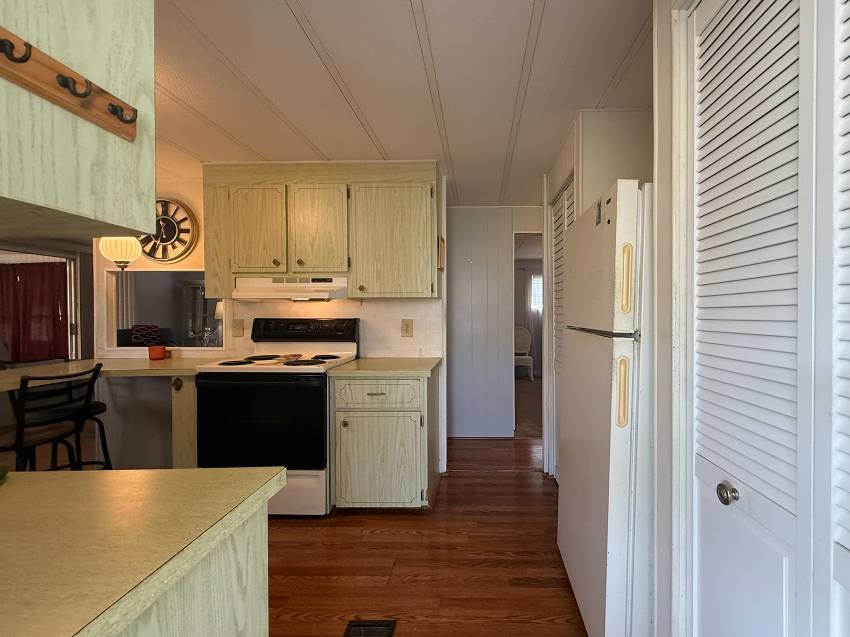 36 Kingsport Ave a Palmetto, FL Mobile or Manufactured Home for Sale